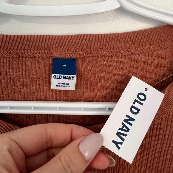 NWT Old Navy Long Sleeve Rib Knit Henley Long Sleeve Top - Picture 6 of 7